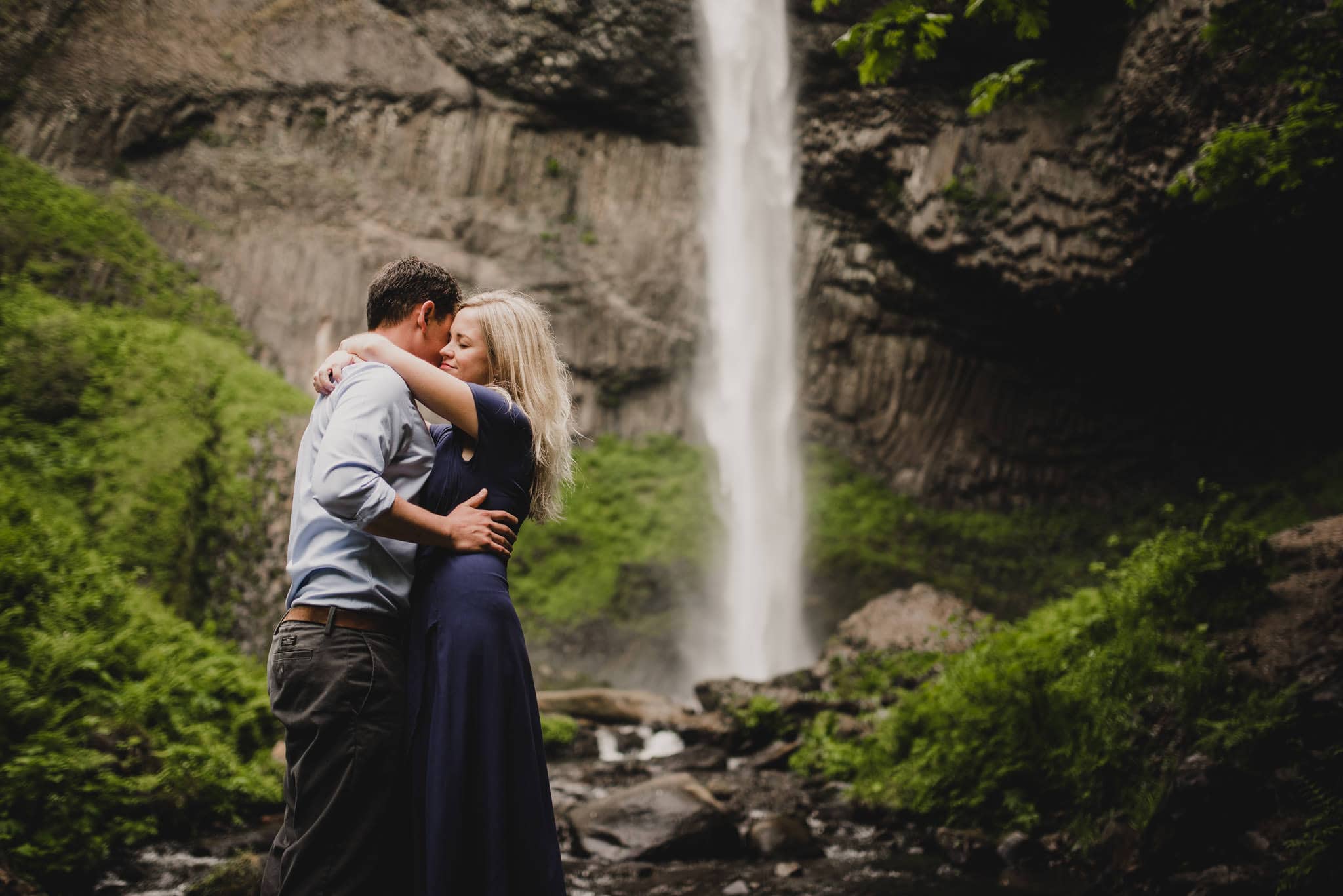 Columbia River Gorge Engagement Photography 001 1