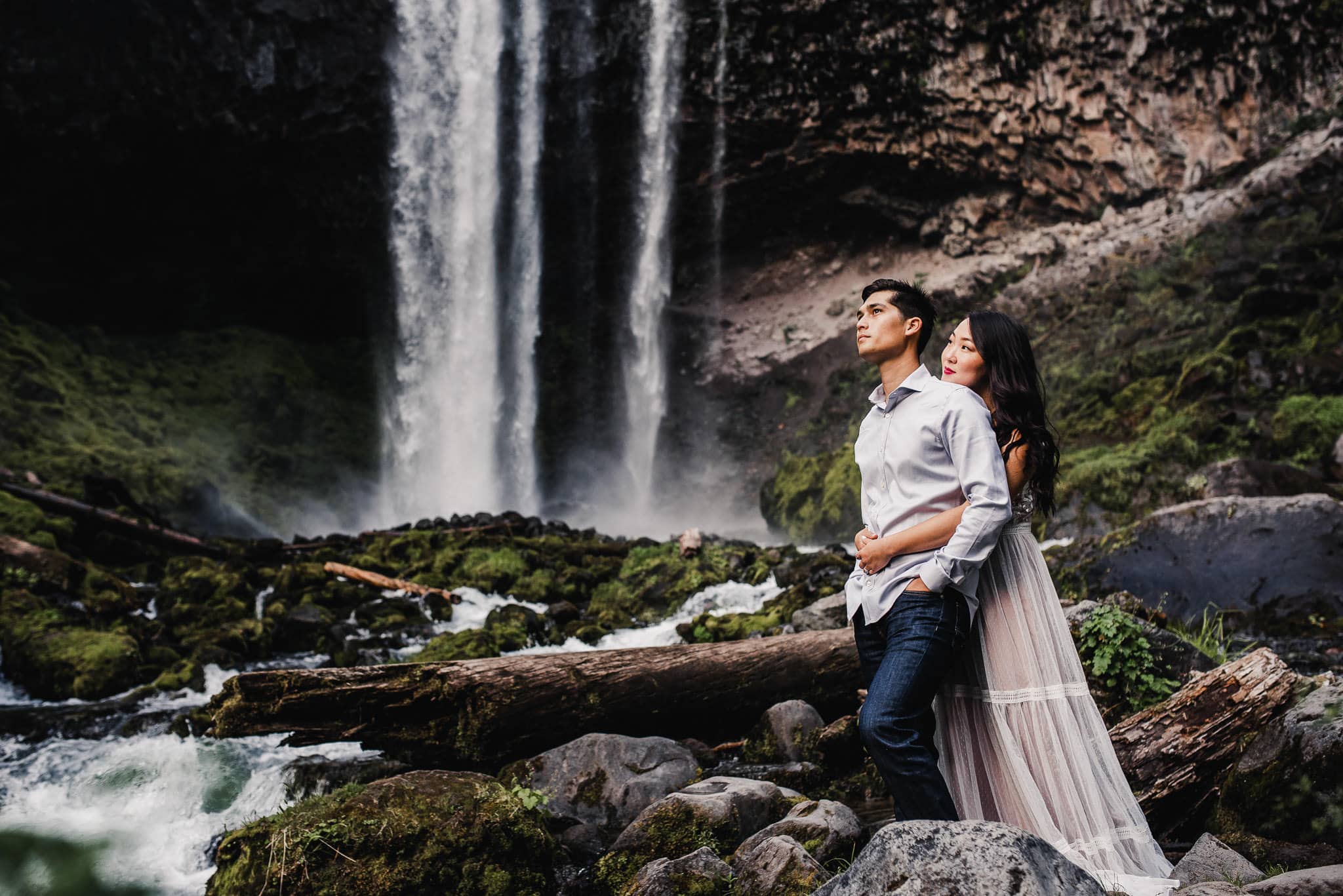 Tamanawas Falls Engagement Photography 001