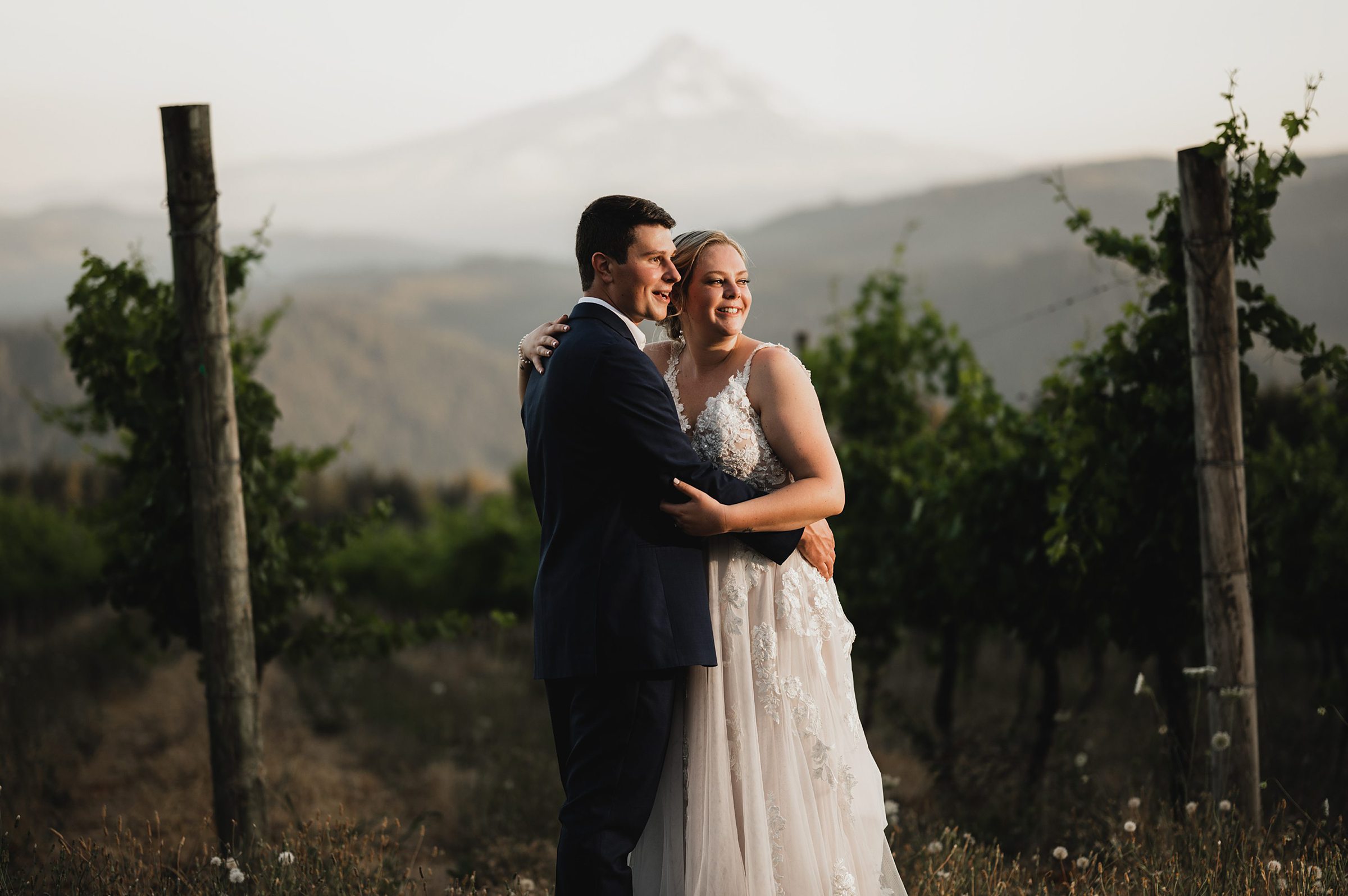 Gorge Crest Vineyards Wedding Photography