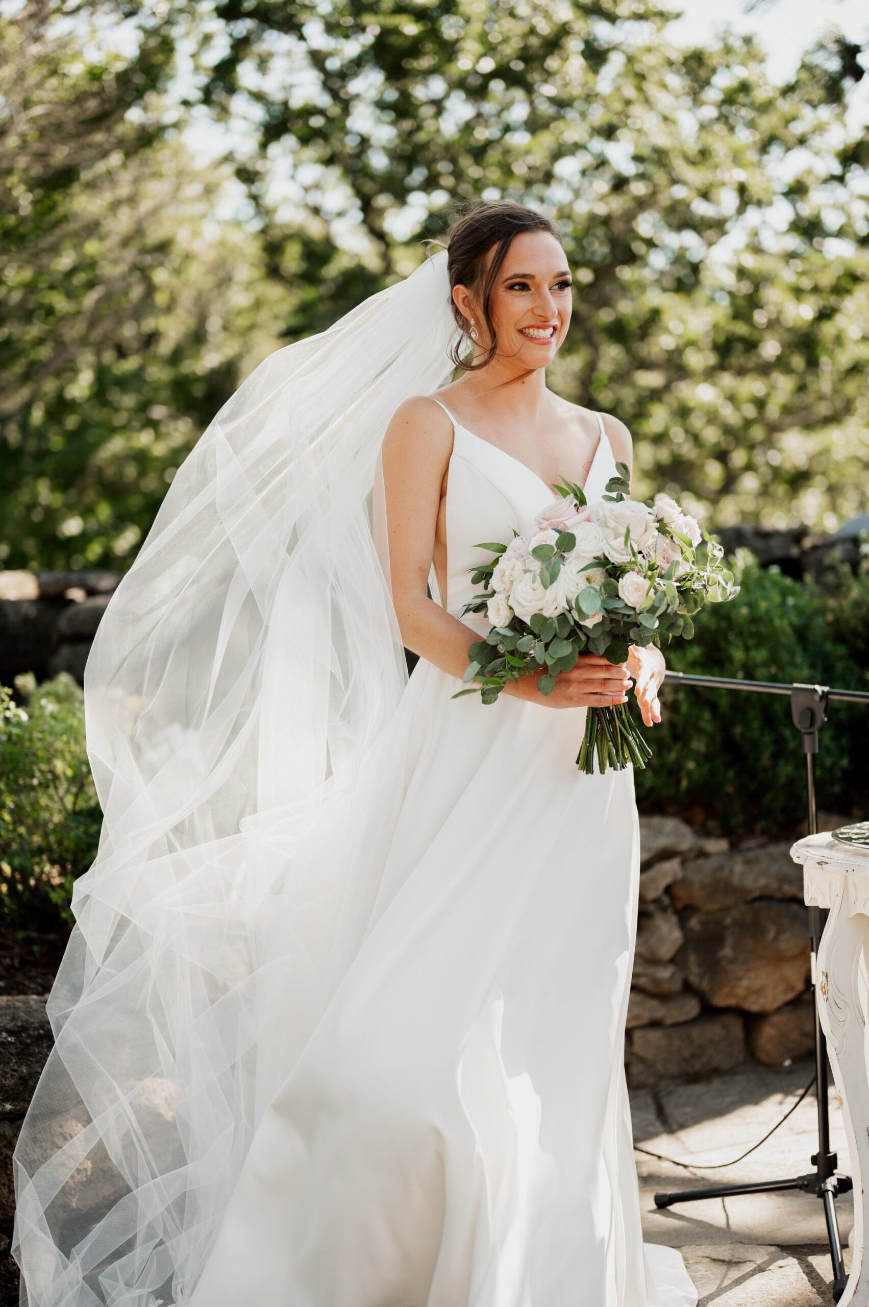 Gorgeous Summer Wedding At The Griffin House