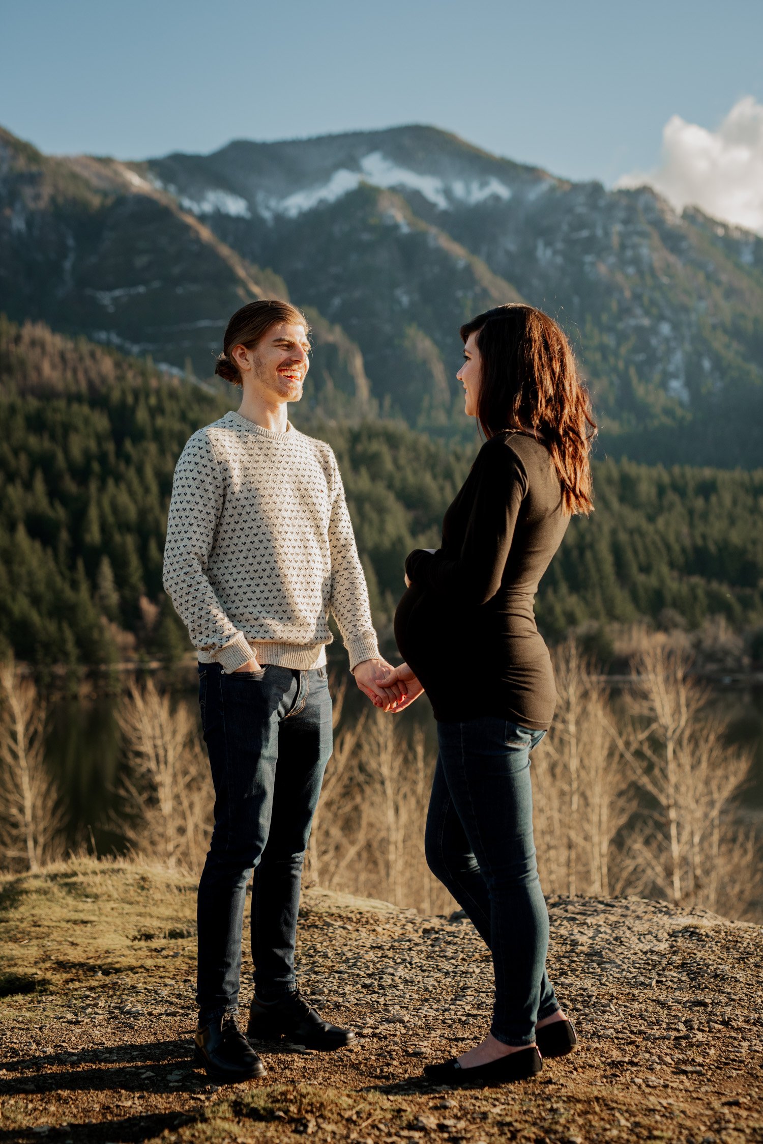 Columbia River Gorge Sunset Maternity Session