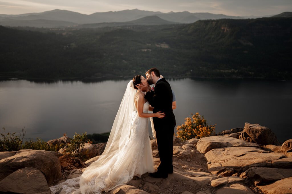 Kyle Carnes Photography Elopements ()