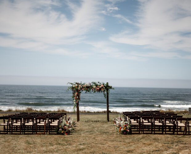 Yachats Inn Oregon Coast Wedding Venue