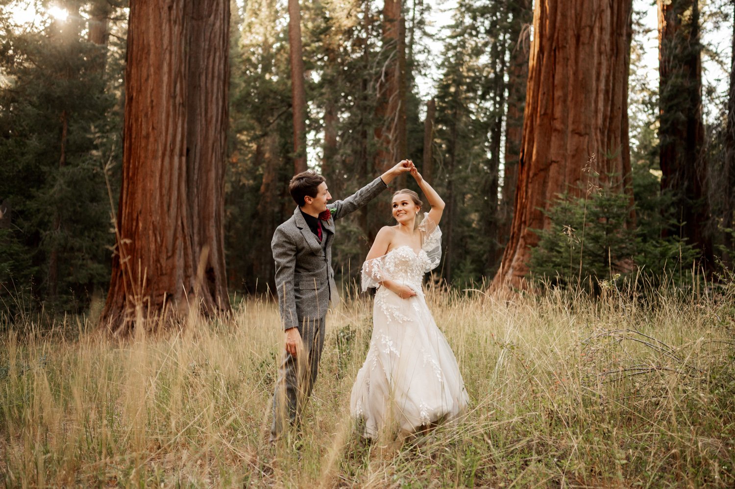 Elopement Activity Ideas First Dance