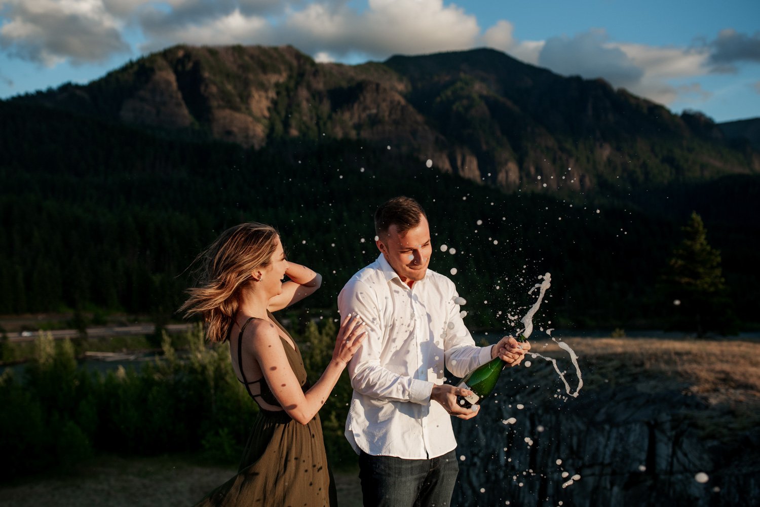 Elopement Activity Ideas Spray Champagne